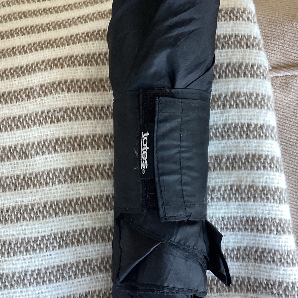 totes Black Compact Folding Umbrella